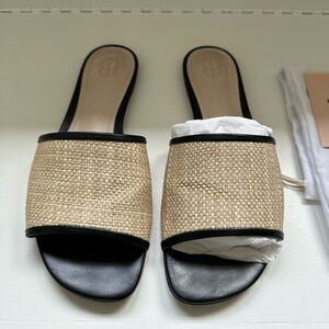 Porte & Paire flat raffia sandal size 39